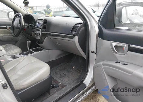 2009 Hyundai Santa Fe Gls from USA, damaged, VIN 5NMSG73DX9H229696